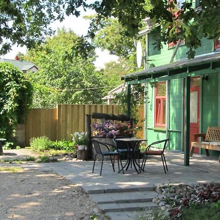 Hotel Raibie Logi Ventspils Exterior foto