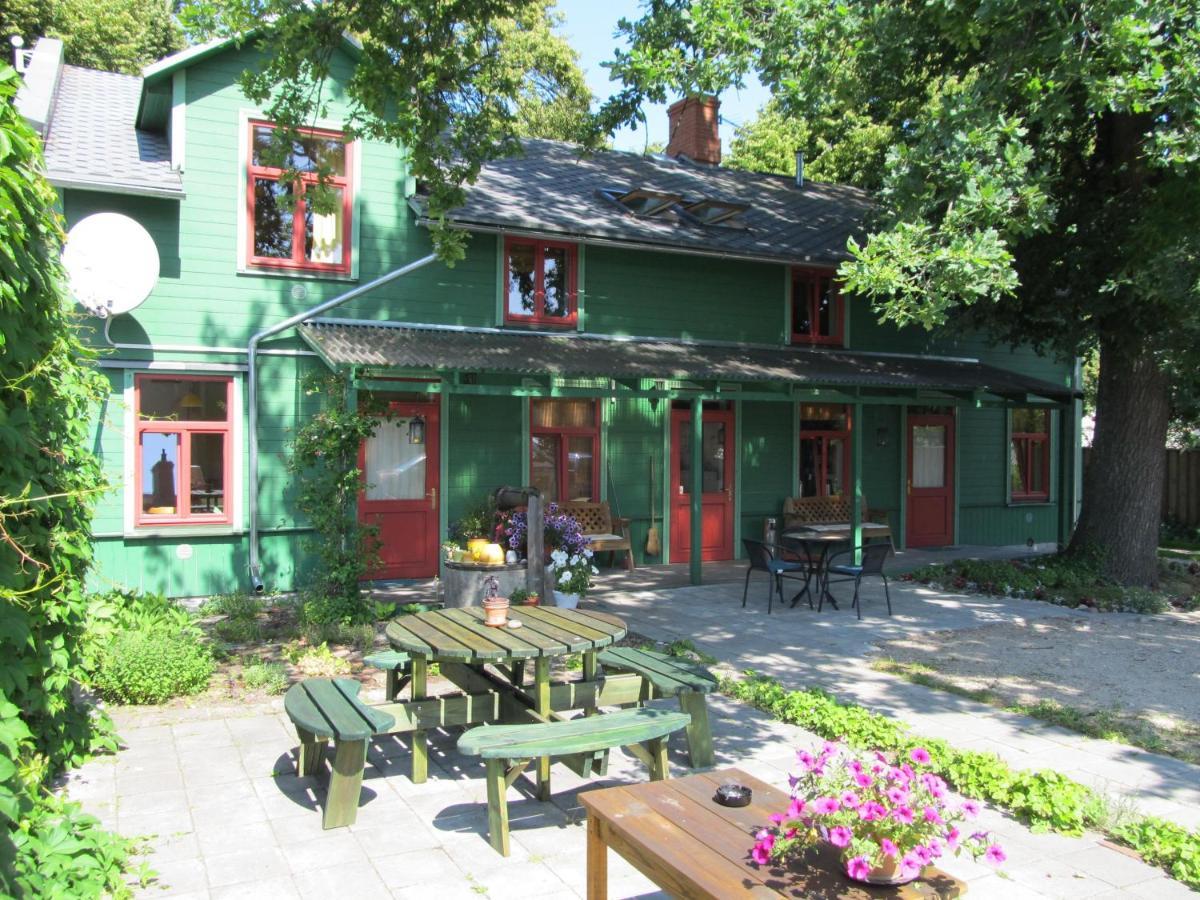 Hotel Raibie Logi Ventspils Exterior foto